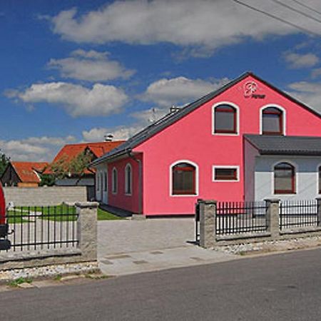 Privat Teo Hotel Liptovsky Mikulas Bagian luar foto